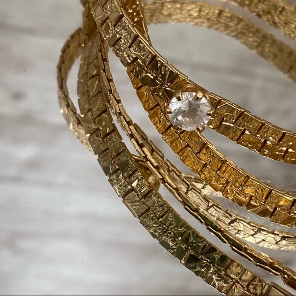 Vintage Gold-tone Flat Chain w/ CZ Clear Stone Center Necklace - Picture 6 of 15